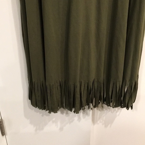 Lotustraders Dress - Picture 3 of 9